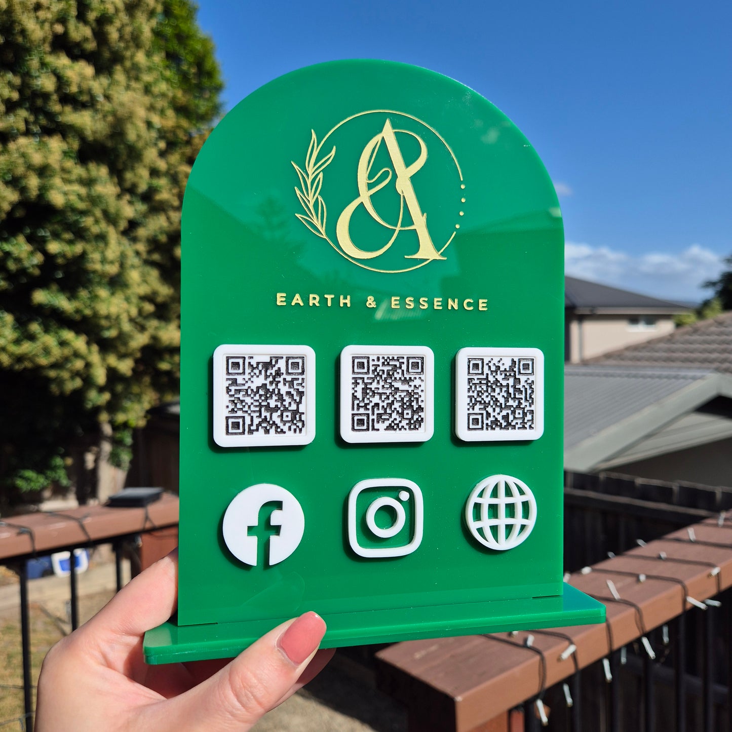 Arched Acrylic Stand with QR Codes 01