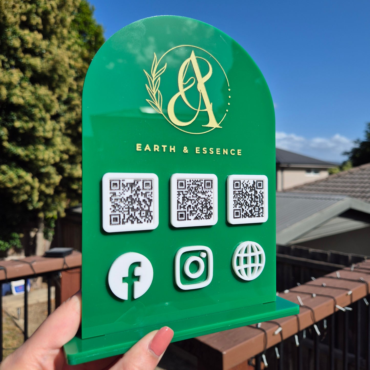 Arched Acrylic Stand with QR Codes 02