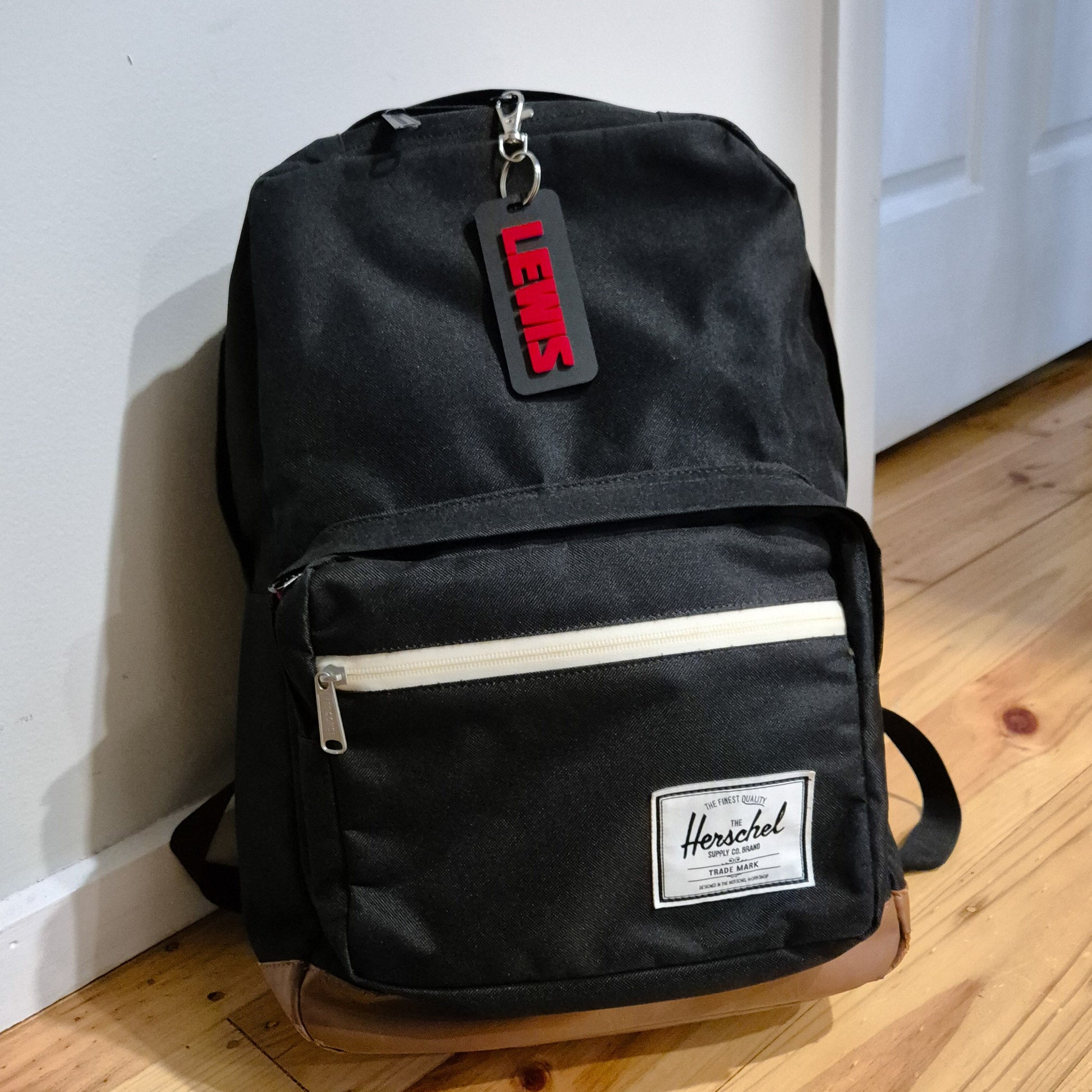 Backpack with acrylic bag tag